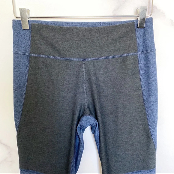 Outdoor Voices Two Tone TechSweat Kneecap Leggings - Picture 4 of 11